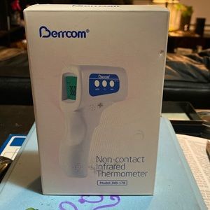 Non-contact infrared thermometer